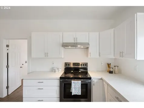 715 S 4th Avenue Kelso WA 98626