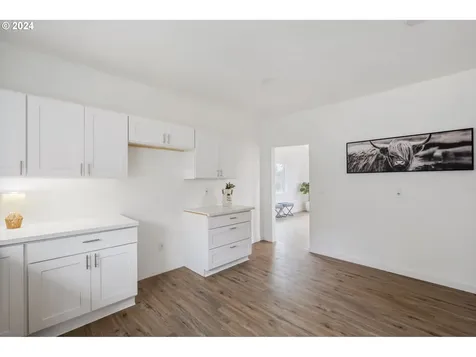 715 S 4th Avenue Kelso WA 98626