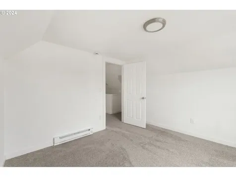 715 S 4th Avenue Kelso WA 98626