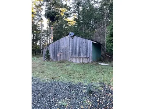 88757 Tokyo Lane Bandon OR 97411