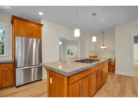4204 Sw Alice Street Portland OR 97219