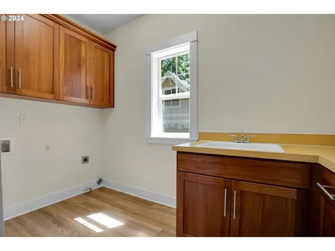 4204 Sw Alice Street Portland OR 97219