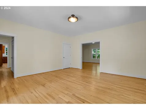 4204 Sw Alice Street Portland OR 97219