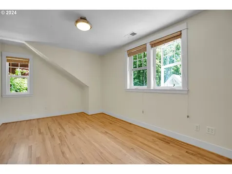 4204 Sw Alice Street Portland OR 97219