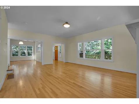 4204 Sw Alice Street Portland OR 97219
