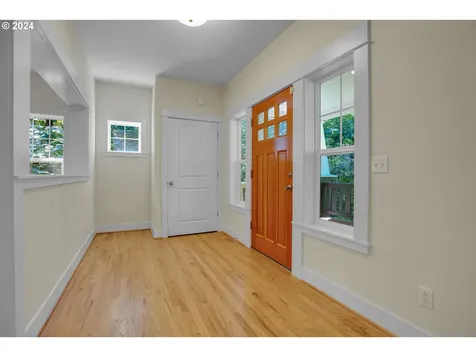 4204 Sw Alice Street Portland OR 97219