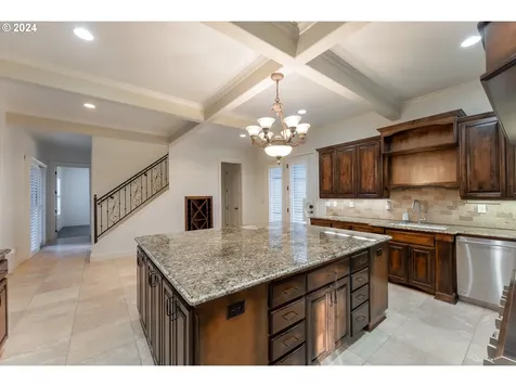 220 River Club Drive Roseburg OR 97471