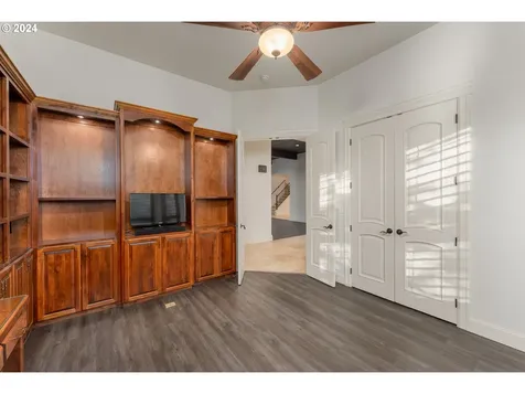 220 River Club Drive Roseburg OR 97471