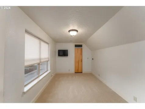 220 River Club Drive Roseburg OR 97471