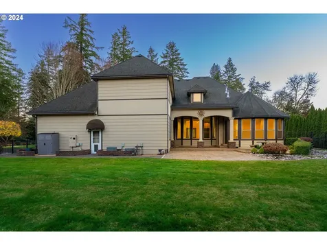 220 River Club Drive Roseburg OR 97471
