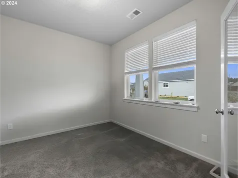 37492 Keta Street Sandy OR 97055