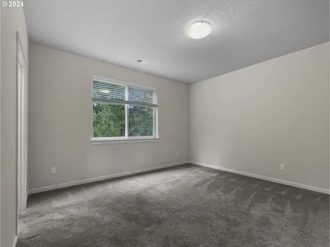 37492 Keta Street Sandy OR 97055