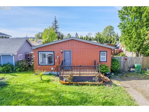 710 Schlador Street Silverton OR 97381