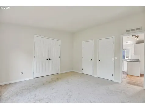 710 Schlador Street Silverton OR 97381