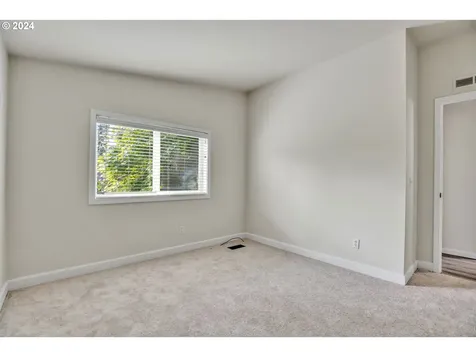 710 Schlador Street Silverton OR 97381
