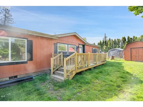 710 Schlador Street Silverton OR 97381
