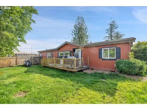 710 Schlador Street Silverton OR 97381