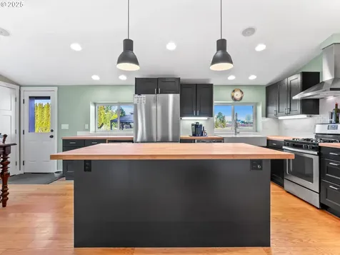 5714 NW 169th Street Ridgefield WA 98642