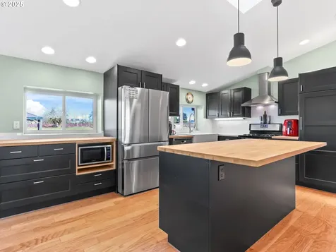 5714 NW 169th Street Ridgefield WA 98642