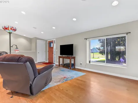 5714 NW 169th Street Ridgefield WA 98642