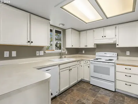 520 S Ash Street Centralia WA 98531