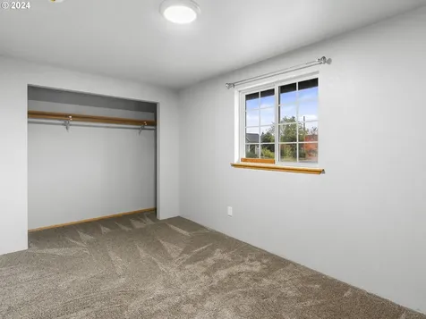 520 S Ash Street Centralia WA 98531