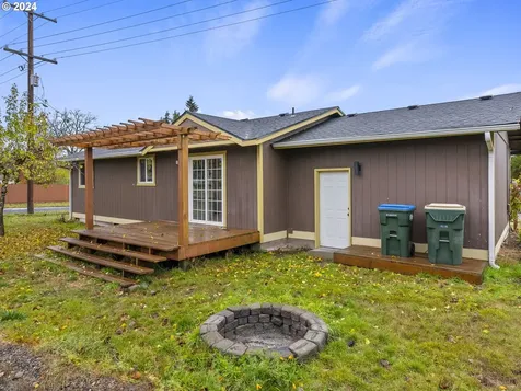 520 S Ash Street Centralia WA 98531