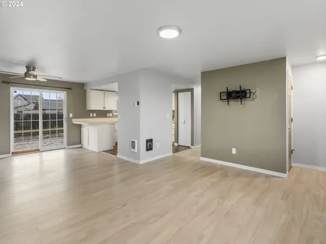 520 S Ash Street Centralia WA 98531