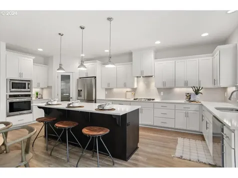 11406 Sw 51st Avenue Portland OR 97219