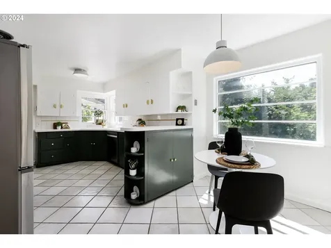 7022 Sw Canyon Lane Portland OR 97225