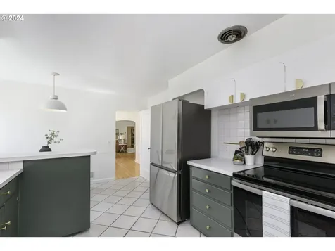 7022 Sw Canyon Lane Portland OR 97225