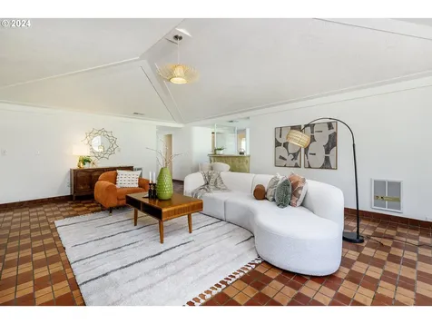 7022 Sw Canyon Lane Portland OR 97225