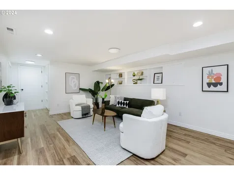 7022 Sw Canyon Lane Portland OR 97225