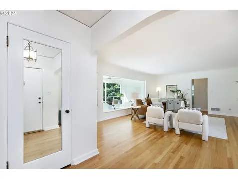 7022 Sw Canyon Lane Portland OR 97225