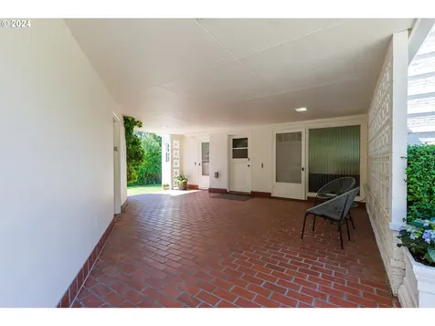 7022 Sw Canyon Lane Portland OR 97225