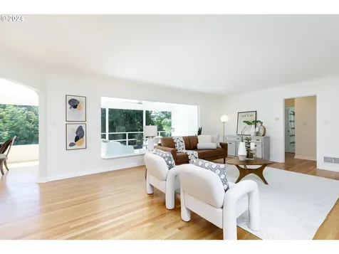 7022 Sw Canyon Lane Portland OR 97225