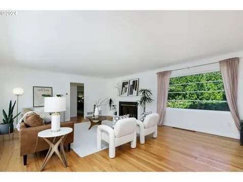 7022 Sw Canyon Lane Portland OR 97225