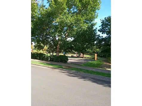 18905 Rose Road Oregon City OR 97045