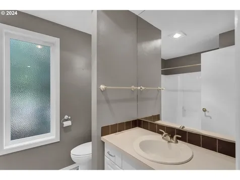 15015 Se 35th Street Vancouver WA 98683
