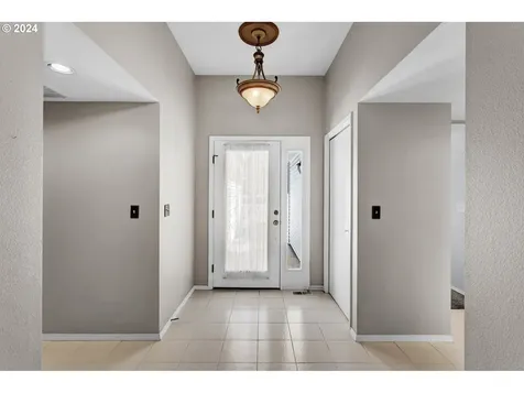 15015 Se 35th Street Vancouver WA 98683