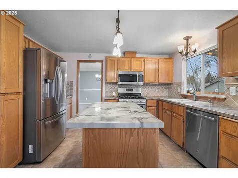 7515 NE 56th Street Vancouver WA 98662