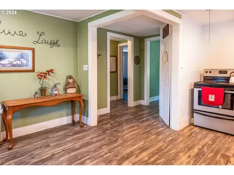 1223 Tamarack Street Sweet Home OR 97386