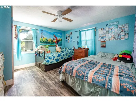 1223 Tamarack Street Sweet Home OR 97386