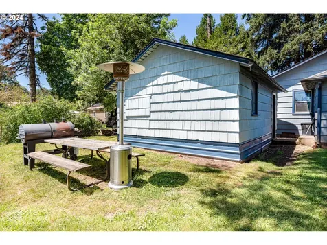 1223 Tamarack Street Sweet Home OR 97386