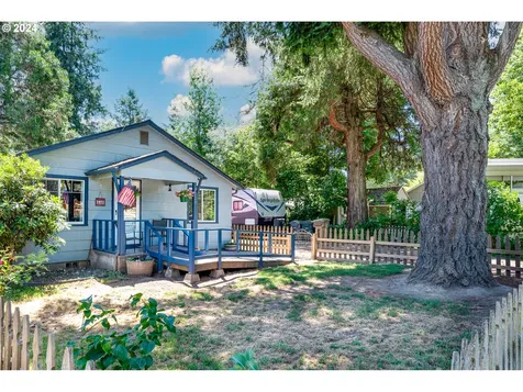 1223 Tamarack Street Sweet Home OR 97386