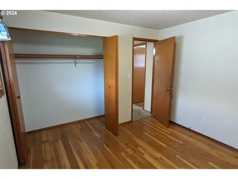 1385 Rainier Road Woodburn OR 97071