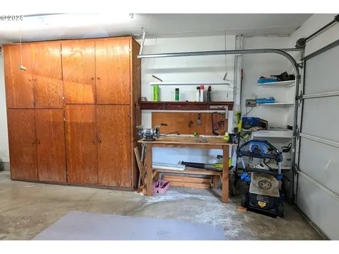 1385 Rainier Road Woodburn OR 97071