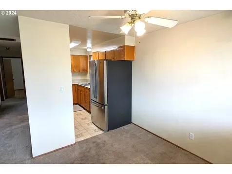 1385 Rainier Road Woodburn OR 97071
