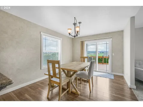 566 Ne Hilltop Court Sublimity OR 97385