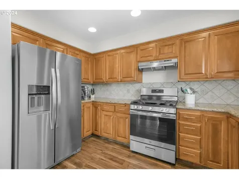 566 Ne Hilltop Court Sublimity OR 97385